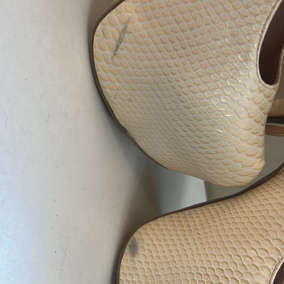 New JustFab Cream Heel - Size 10 - Picture 4 of 4